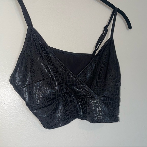 Black Crocodile Print Faux Leather Cropped Top - Picture 2 of 4